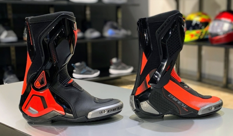 TORQUE D1 OUT BOOTSのご紹介